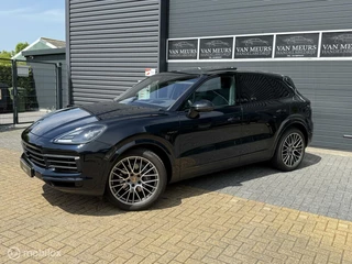 Porsche Cayenne Porsche Cayenne 3.0 E-Hybrid Platinum Edition, 462 PK, Trekhaak, Pano, Bose.. - afbeelding nr 2