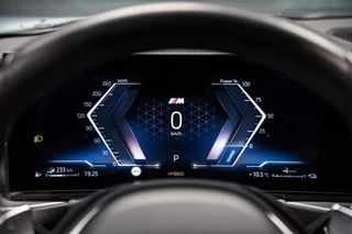 BMW 3 Serie BMW 3-serie 330e xDrive Touring Hybrid | Vol | M Sport | Panodak | H&K | Innovation | 19 inch | - afbeelding nr 43