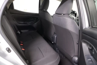 Toyota Yaris Toyota Yaris 1.5 Hybride 115 First Edition | PDC V+A - afbeelding nr 14