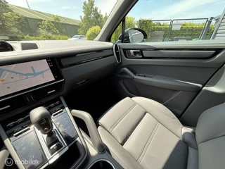 Porsche Cayenne Porsche Cayenne 3.0 E-Hybrid Platinum Edition, 462 PK, Trekhaak, Pano, Bose.. - afbeelding nr 13