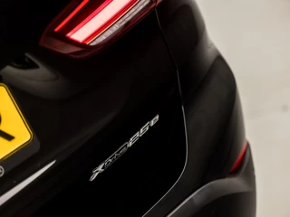 BMW X1 221Pk Automaat (GROOT NAVI, CLIMATE, ALCANTARA, ELEK ACHTERKLEP, SPORTSTOELEN, PARKEERSENSOREN, LED KOPLAMPEN, DAB+, NIEUWSTAAT) - afbeelding nr 31