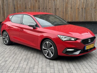 SEAT Leon Seat Leon 1.5 TSI FR Launch Edition | LED | Stoelverwarming | Navigatiesysteem | Adaptive cruise control | Apple CarPlay | 18 inch lichtmetalen velgen | Achteruitrijcamera | Trehaak uitklapbaar | Parkeersensoren voor en achter - afbeelding nr 38