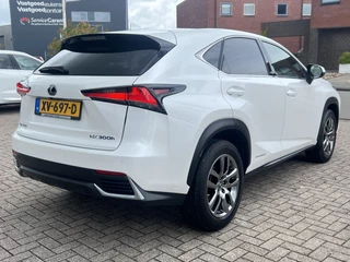 Lexus NX Panoramadak Navigatie Adaptive Cruise Control Leder Carplay Elek Stoelen + Verwarming Camera DAB Hybride Lage Kilometerstand - afbeelding nr 6