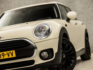 MINI Clubman Automaat (NAVIGATIE, CLIMATE, STOELVERWARMING, GETINT GLAS, SPORTSTOELEN, CRUISE, PARKEERSENSOREN, NIEUWSTAAT) - afbeelding nr 32