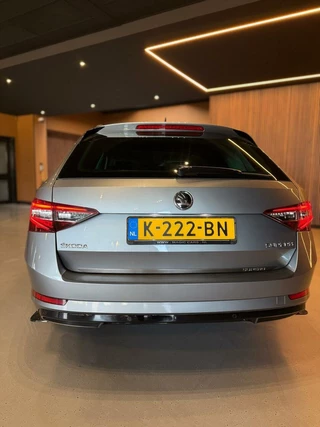 Škoda Superb Skoda Superb Combi 2.0 TDI Laurin & Klement Pano 190pk DSG - afbeelding nr 5