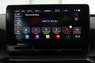 CUPRA Leon CUPRA Leon 1.4 e-Hybrid | 245pk | Panoramadak |  Stoel & stuurverwarming | Carplay | Adaptive cruise | Sfeerverlichting | Navigatie | Camera | PHEV - afbeelding nr 24