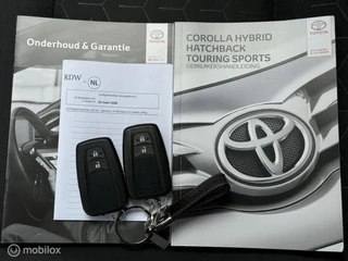 Toyota Corolla Toyota Corolla 1.8 Hybrid Business | NAP | LED | 17