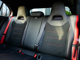Mercedes-Benz A-Klasse Mercedes A-klasse A35 AMG 4MATIC|PANO|BURMESTER|ACC|MILLTEK - afbeelding nr 13