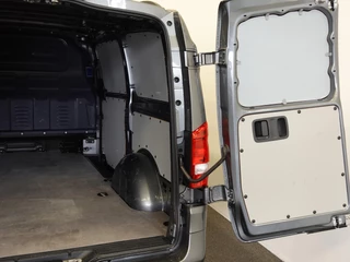 Mercedes-Benz Vito Mercedes-Benz Vito 114 CDI Lang Automaat Airco Cruise Control Camera Parkeersensoren Trekhaak - afbeelding nr 38