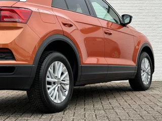 Volkswagen T-Roc Volkswagen T-Roc 1.0 TSI Adaptive cruise Lane assist Stoelverwarming Media player Clima - afbeelding nr 32