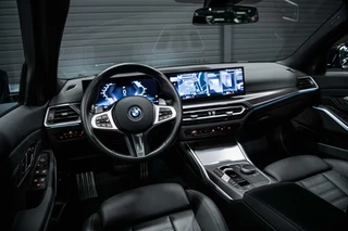 BMW 3 Serie BMW 3-serie 330e Sedan Hybrid | Vol | M Sport | Schuifdak | H&K | Innovation | Head Up | 19 inch | - afbeelding nr 4