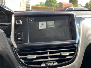 Peugeot 208 Peugeot 208 1.2 PureTech Allure 110 pk | dealer onderhouden | navigatie | trekhaak | climate | apple carplay | parkeersens. - afbeelding nr 25