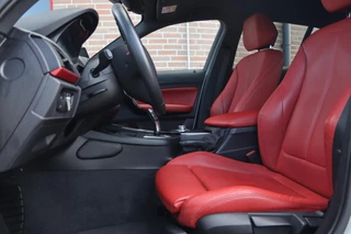 BMW 1 Serie BMW 1-serie 118i / LEDER / CAMERA / CRUISE / LED / STOELVERW / 17'' - afbeelding nr 16