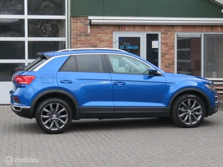 Volkswagen T-Roc Volkswagen T-Roc 1.0 TSI Sport 115 PK, Virtual Cockpit, Panoramadak, 18 Inch - afbeelding nr 13