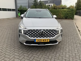 Hyundai Santa Fe 1.6 T-GDI PHEV PrSky plug-in hybrid