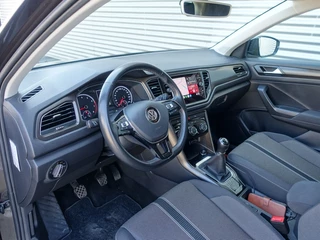 Volkswagen T-Roc Volkswagen T-Roc 1.0 TSi Style I NL-Auto I Airco I Cruise I Android/Apple I Trekhaak I - afbeelding nr 6