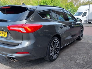 Ford Focus 1.0 EcoBoost 125pk ST-Line Business | Origineel NL | Navi | B&O Sound | Clima | Adap.Cruise | Led Koplampen | Keyless Entry | Pdc V+A+Assist+Camera | Privacy Glass | 18''lm | Trekhaak - afbeelding nr 45
