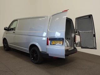 Volkswagen Transporter Volkswagen Transporter 102pk L1H1 Highline Navigatie 18