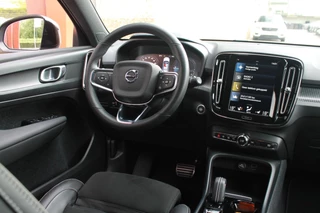 Volvo XC40 Volvo XC40 T5 Recharge R-Design | Parkeercamera | Stoelverwarming | Pilot Assist | Glossy Black | Keyless - afbeelding nr 22