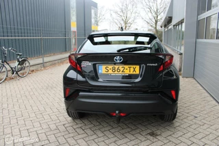 Toyota C-HR Toyota C-HR 1.8 Hybrid Dynamic  Trekhaak NL Auto Boekjes. - afbeelding nr 13