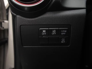 Mazda 2 Mazda 2 1.5 SkyActiv-G Homura automaat met all-weather banden : dealer onderhouden - afbeelding nr 39