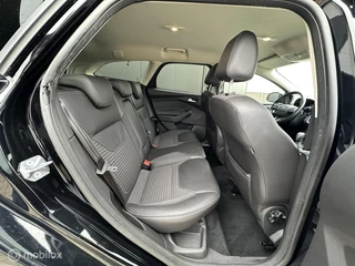 Ford Focus Ford Focus Wagon 1.5 Red Edition | CRUISE | CLIMA | TREKHAAK | - afbeelding nr 10