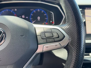 Volkswagen T-Cross Volkswagen T-Cross 1.0 TSI AUT. R-LINE LED NAVI CARPLAY DIGITALE SCHERM AIRCO LMV P - afbeelding nr 12