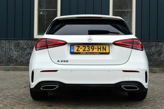 Mercedes-Benz A-Klasse Rijklaarprijs-Garantie Led Navigatie Sfeerverlichting Sport Interieur - afbeelding nr 4