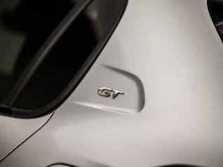 Peugeot 208 Automaat (VIRTUAL COCKPIT, APPLE CARPLAY, GROOT NAVI, LEDER, SFEERVERLICHTING, SPORTSTOELEN, 360 CAMERA, ADAPTIVE CRUISE, KEYLESS, GETINT GLAS, NIEUWSTAAT) - afbeelding nr 31