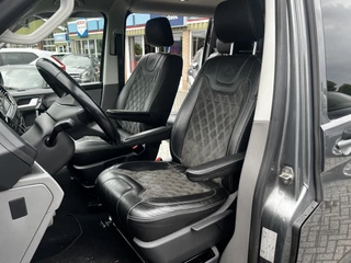 Volkswagen Transporter Volkswagen Transporter Bulli L2H1 2.0TDi 200pk DSG DC | Black Edition | Leer/alcantara | Dubbele cabine | 2x Schuifd m.Sluithulp | 20