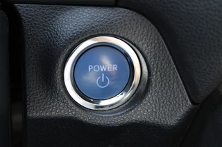 Toyota RAV4 Toyota RAV4 2.5 Hybrid Style Pano/Navi/19