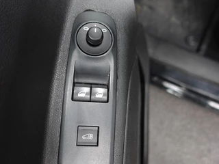 Opel Combo Opel Combo 1.5D L1H1 Edition 3-zits Airco Navigatie  Trekhaak parkeersensoren - afbeelding nr 11