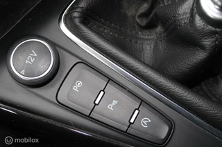 Ford Focus Ford Focus Wagon 1.0 Titanium|125Pk|Navi|Trekhaak|Boekje|Nap - afbeelding nr 28