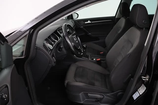 Volkswagen Golf Volkswagen Golf 1.4 TSI Highline | Stoelverwarming | Camera | Full LED | Adaptive cruise | Carplay | Climate control | Parkeerhulp | Bluetooth - afbeelding nr 4