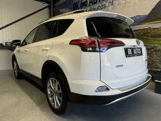 Toyota RAV4 Toyota RAV4 2.5 Hybrid Executive Business / Leder / Navi - afbeelding nr 2