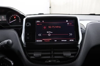 Peugeot 208 Peugeot 208 1.2 PureTech GT-line*CAMERA*ECC*CARPLAY* - afbeelding nr 14
