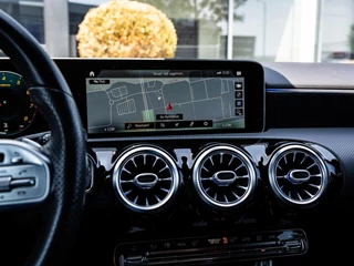 Mercedes-Benz A-Klasse Mercedes A-klasse A200 AMG|PANO|BURMESTER|CAMERA|18'|CARPLAY - afbeelding nr 28