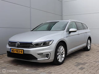 Volkswagen Passat Volkswagen Passat 1.4 TSI GTE Highline Pano Alcantara Virtual - afbeelding nr 9