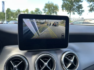 Mercedes-Benz CLA Mercedes-Benz CLA 180 Business Solution AMG Upgrade Edition 50% deal 12.475,- ACTIE 25DKM! / AMG pakket / LED / Schuif-kantel dak / Sportstoelen / Stoelverwarming / Camera - afbeelding nr 18