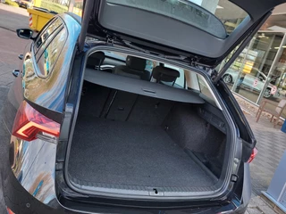 Škoda Octavia 1.4 TSI iV PHEV Business Edition | Origineel NL | Navi | Apple Carplay+Android Auto | Clima | Cruise | Led Koplampen | Pdc V+A | Rijstrook+Licht+Regensensor | 18''lm - afbeelding nr 40