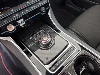 Jaguar XE Jaguar XE 2.0 D R-Sport Aut. *1/2LEATHER | XENON | NAVI-FULLMAP | MERIDIAN-SOUND | SPORT-SEATS | CAMERA | ECC | PDC | CRUISE | 17''ALU* - afbeelding nr 16