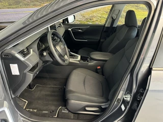 Toyota RAV4 Toyota RAV4 2.5 Hybrid Active / Orig. NL / Nieuwstaat! - afbeelding nr 5