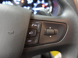 Opel Vivaro Opel Vivaro 2.0 CDTI L2H1 145PK Edition Automaat Airco  App connect Trekhaak Navigatie Cruise - afbeelding nr 13