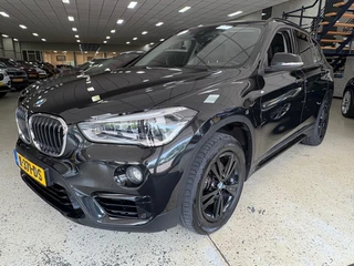 BMW X1 BMW X1 18I HIGH EXEC. / Climatronic / Cruise / Afn.Trekh. / Navi / Camera - afbeelding nr 1