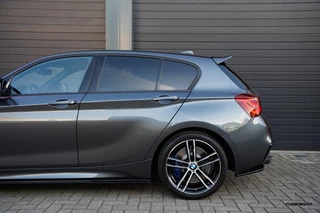 BMW 1 Serie BMW 1-serie M140i xDrive LCI2 | Navi Pro | HK | Adaptief onderstel | Carplay | OPF delete | Zaero bodykit | 5-deurs - afbeelding nr 17