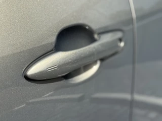 Toyota Yaris Cross Head up display, elektrische achterklep , All-in Rijklaarprijs - afbeelding nr 8
