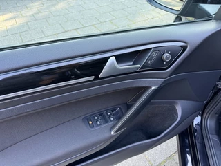 Volkswagen Golf Volkswagen Golf 1.5 TSI 150 Pk DSG Highline Virtual Navi Led - afbeelding nr 13