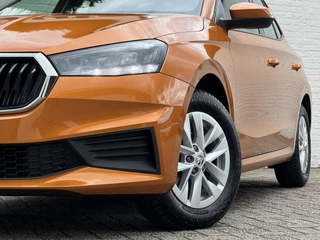 Škoda Fabia Skoda Fabia 1.0 TSI Ambition Clima Carplay Adaptive cruise Navigatie Pdc DAB radio - afbeelding nr 15