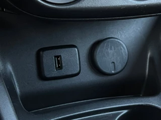 Opel Corsa Opel Corsa 1.4 Online Edition | Cruise Control | Apple CarPlay/Android Auto | Trekhaak | Licht/Regen Sensor | Parkeersensoren - afbeelding nr 35
