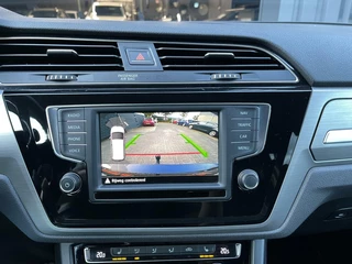 Volkswagen Touran Volkswagen Touran 1.4 TSI AUTOMAAT|NAVIGATIE|CAMERA|TREKHAAK|STOELVERWARMING|BLUETOOTH|MASSAGE STOEL - afbeelding nr 8